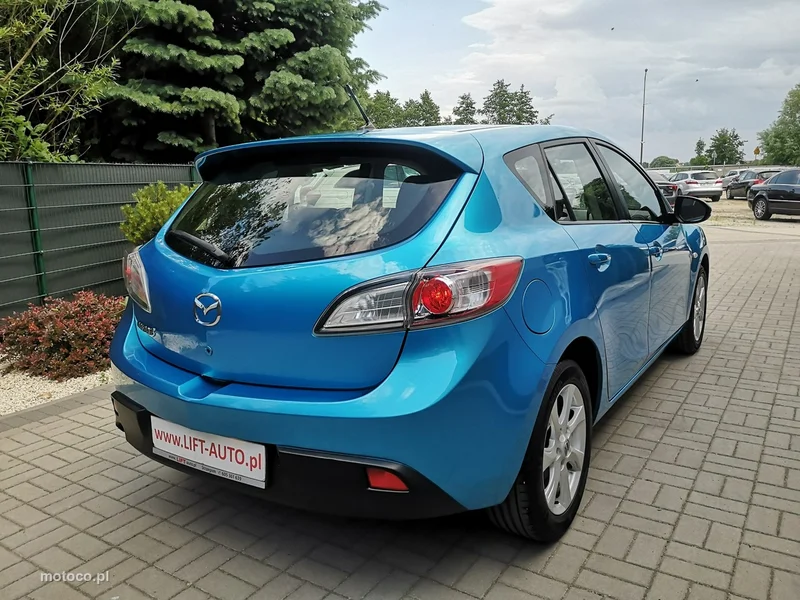 Mazda 3 5