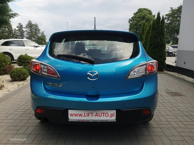 Mazda 3 6