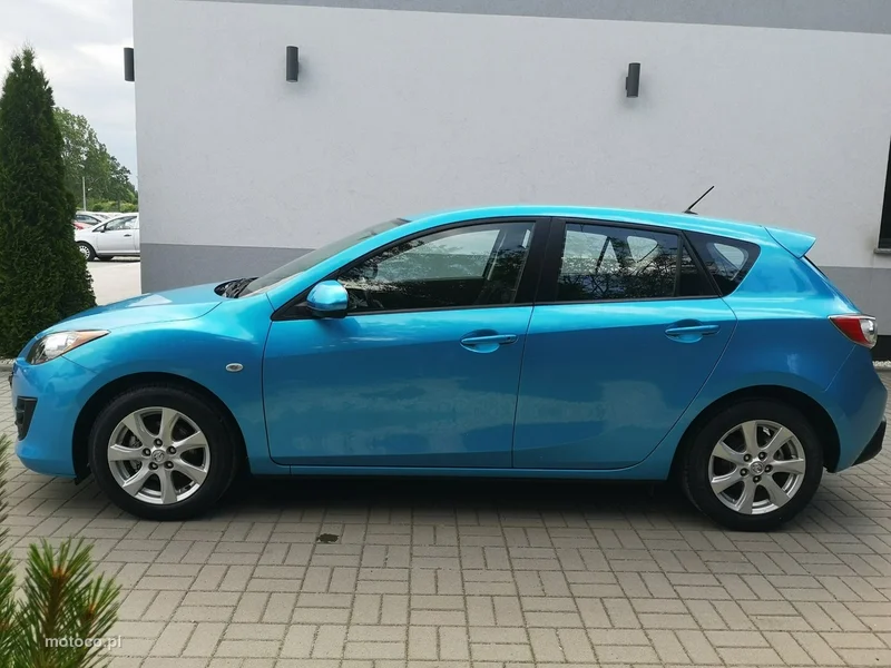 Mazda 3 9