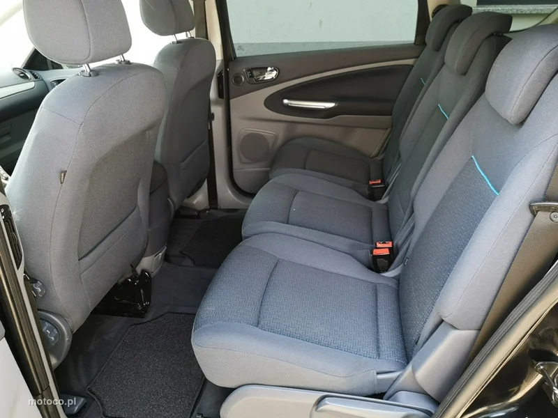 Ford S-Max I 21
