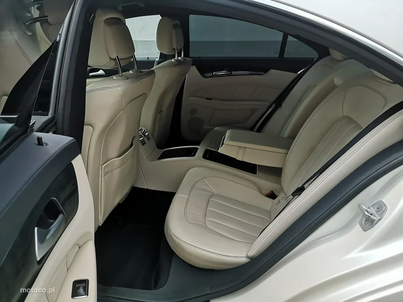 Mercedes-Benz CLS C218 CLS 350 22