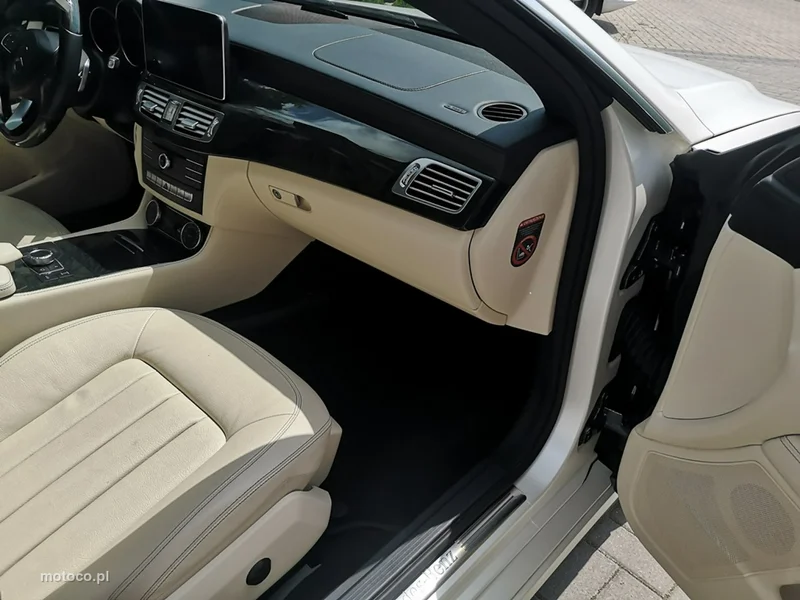 Mercedes-Benz CLS C218 CLS 350 26