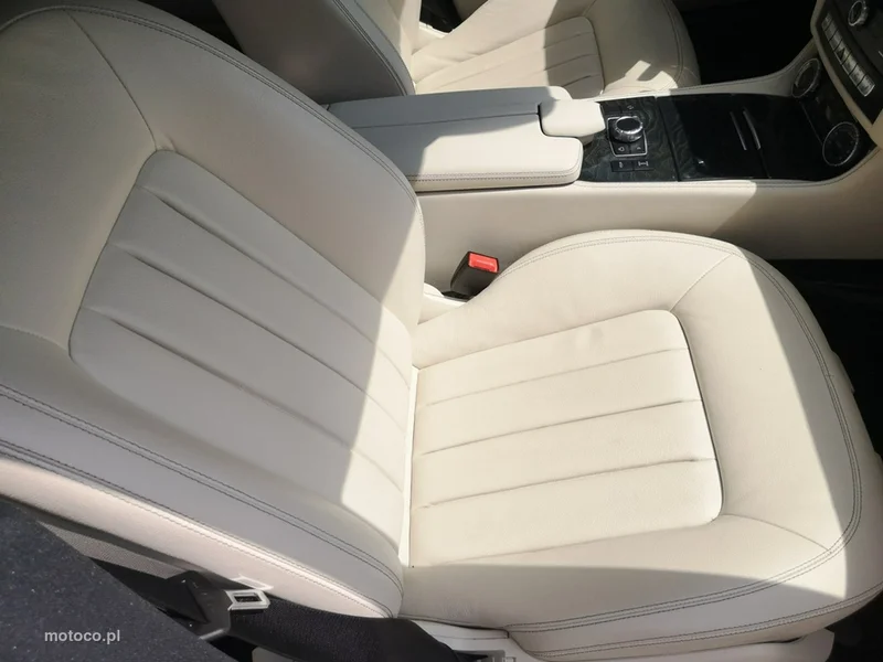 Mercedes-Benz CLS C218 CLS 350 27