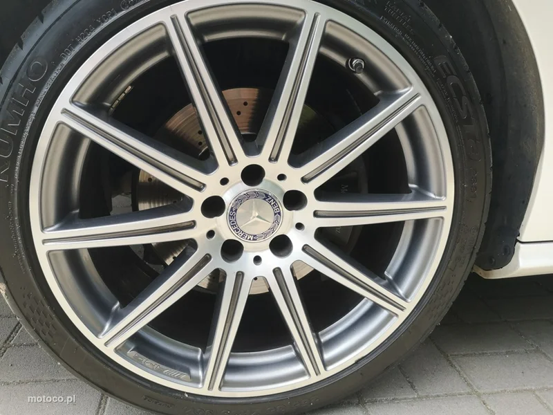 Mercedes-Benz CLS C218 CLS 350 32