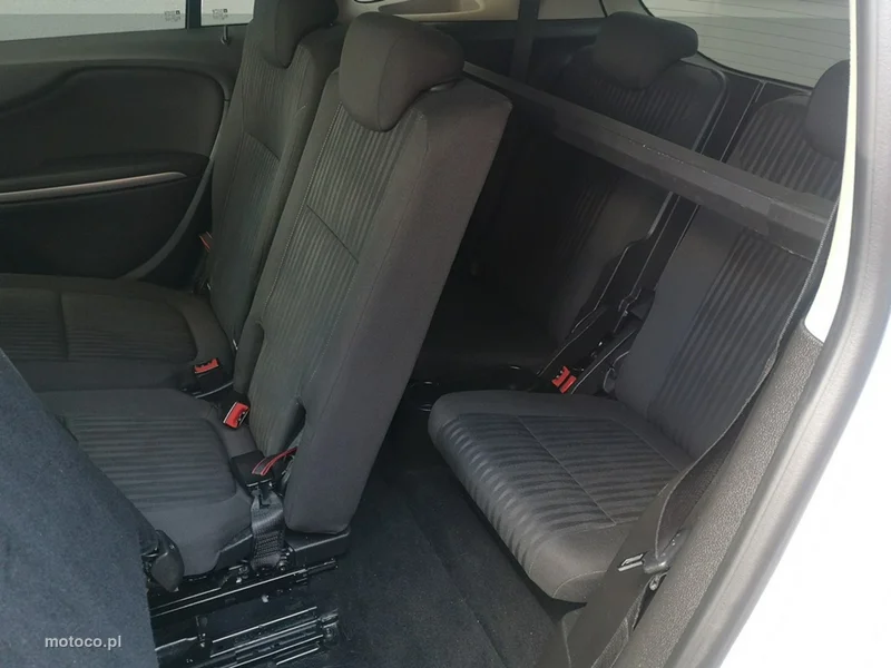 Opel Zafira B 18