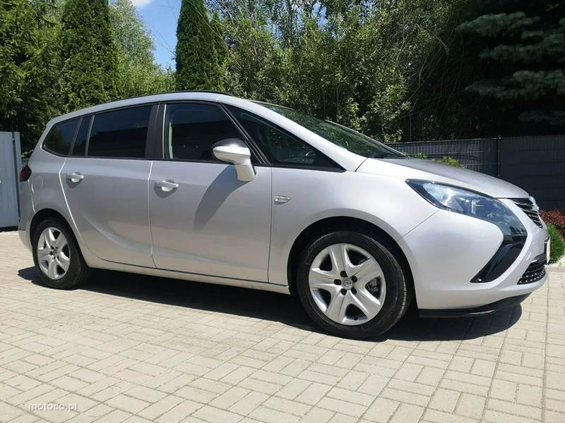 Opel Zafira B 4