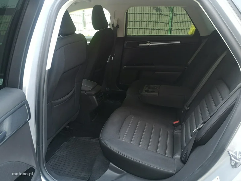 Ford Mondeo V 16