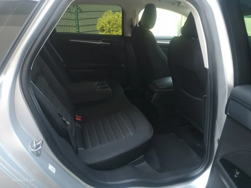 Ford Mondeo V 18