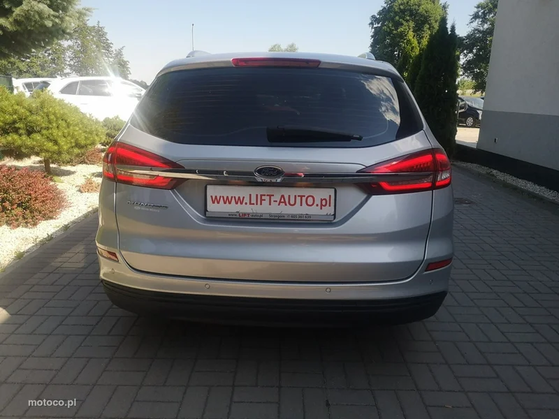Ford Mondeo V 6