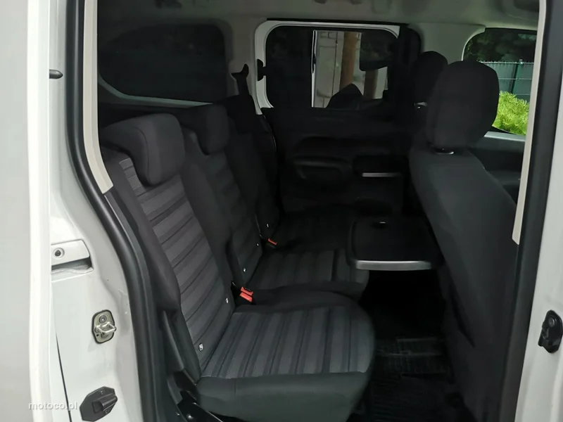 Opel Combo Life 19