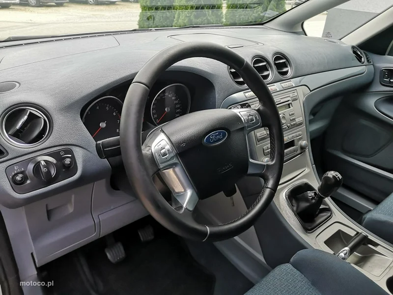 Ford S-Max I 12