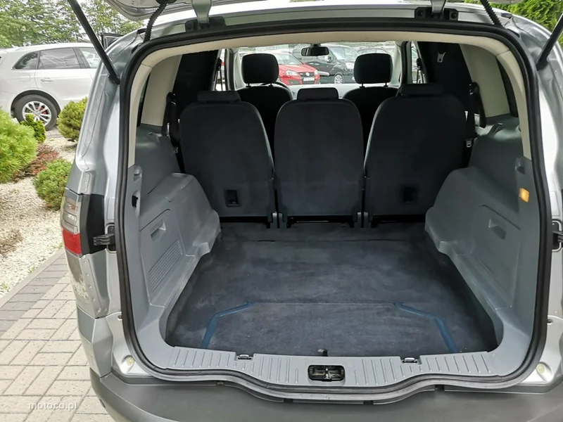 Ford S-Max I 21
