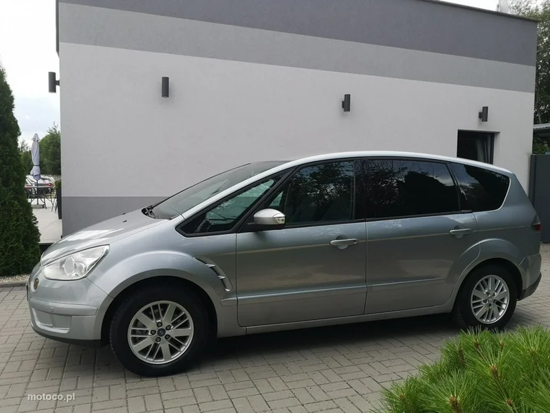 Ford S-Max I 8