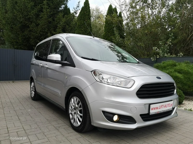Ford Tourneo Courier 3