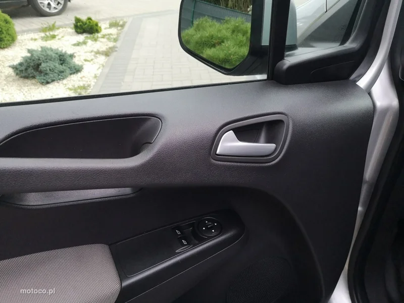 Ford Tourneo Courier 9
