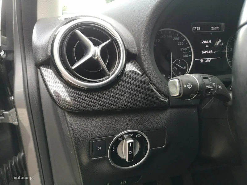 Mercedes-Benz Klasa B W246 B 180 11