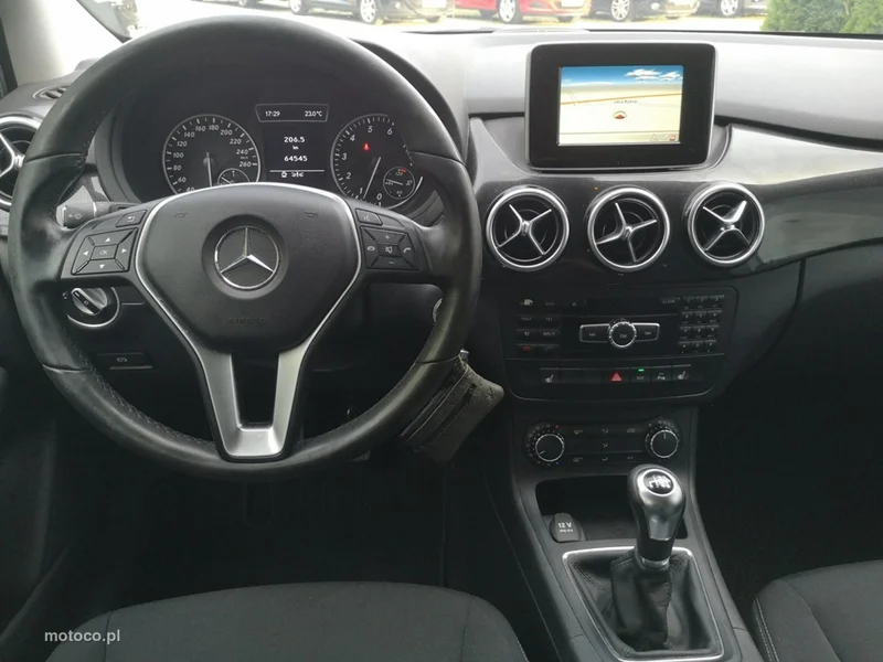 Mercedes-Benz Klasa B W246 B 180 15