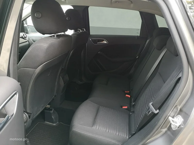 Mercedes-Benz Klasa B W246 B 180 18