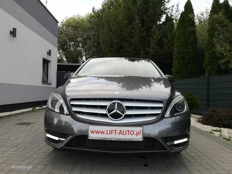 Mercedes-Benz Klasa B W246 B 180 3