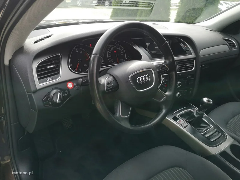 Audi A4 B8 11
