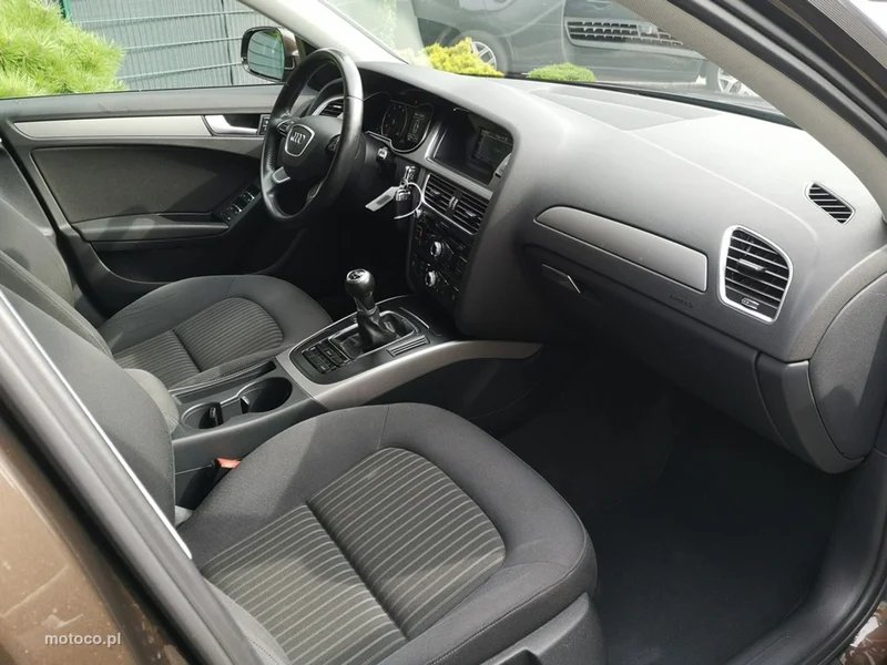 Audi A4 B8 19
