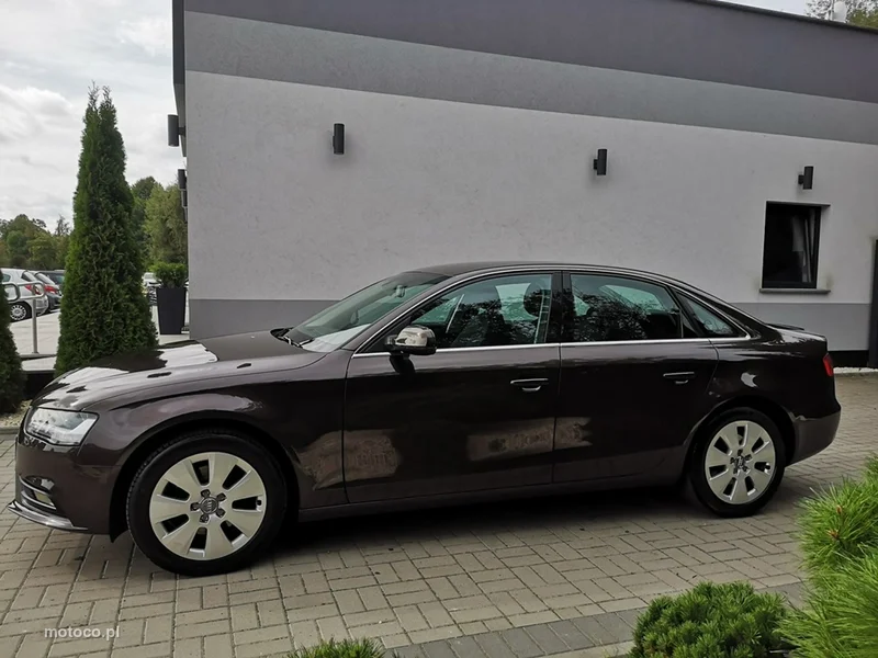 Audi A4 B8 8
