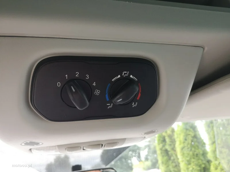 Ford Transit 17