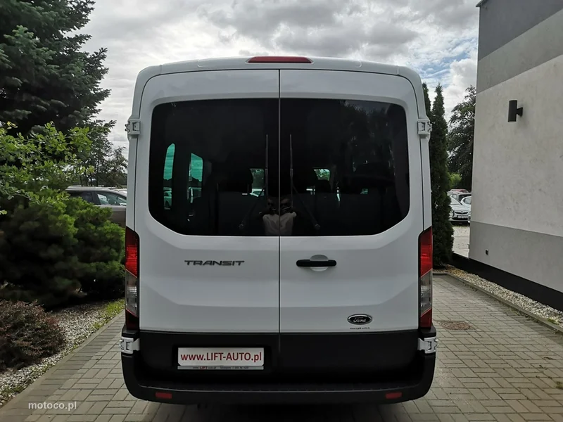 Ford Transit 7