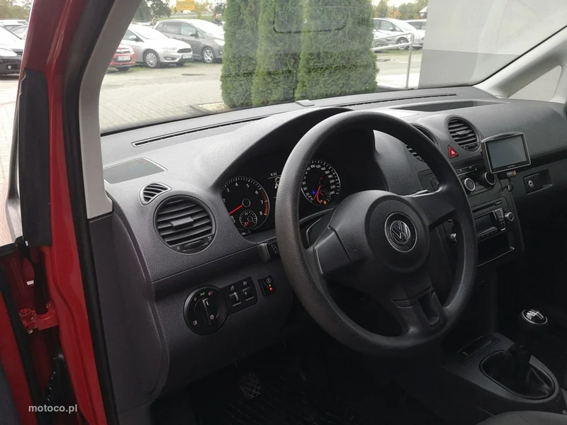 Volkswagen Caddy III 11