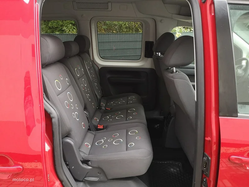 Volkswagen Caddy III 17