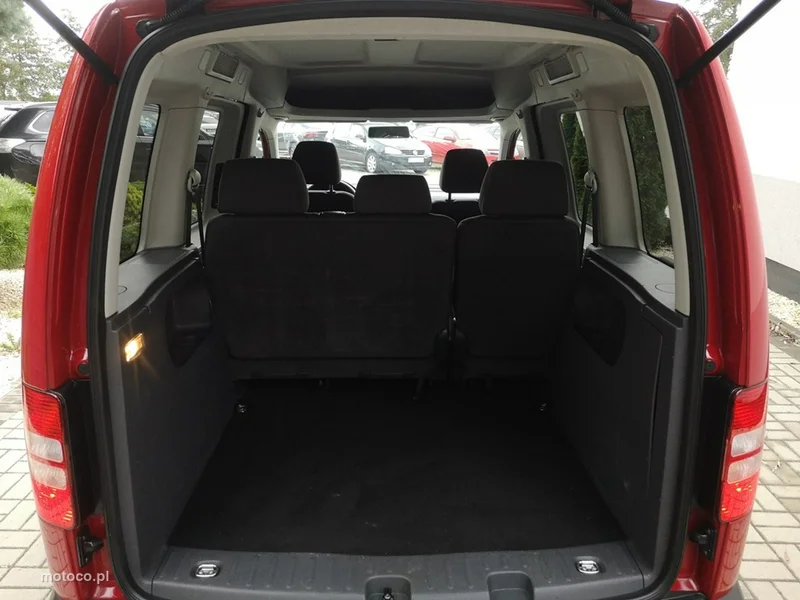 Volkswagen Caddy III 19