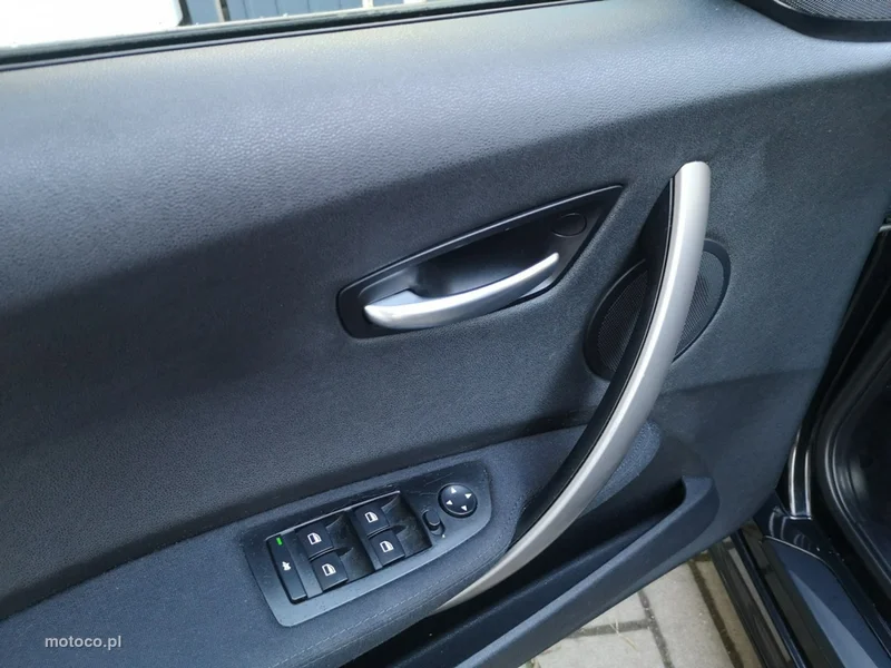 BMW Seria 1 E87 118 18
