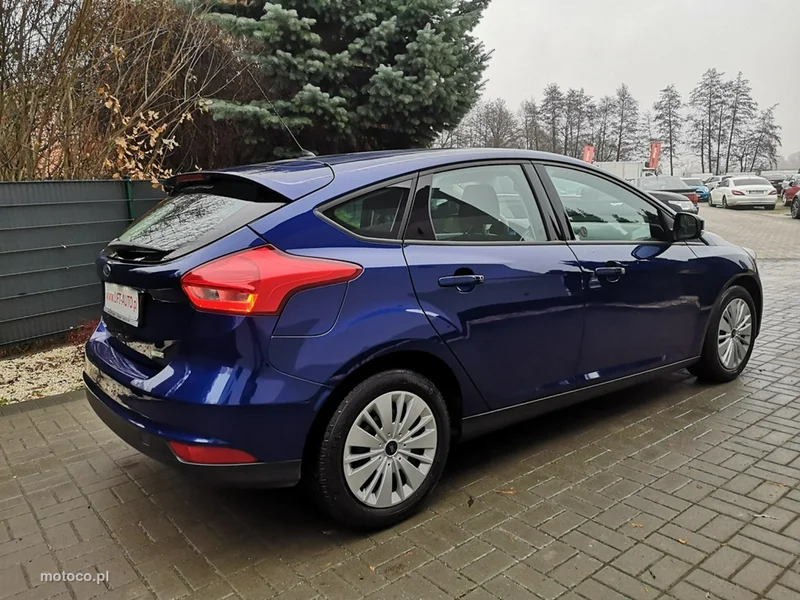 Ford Focus III 5
