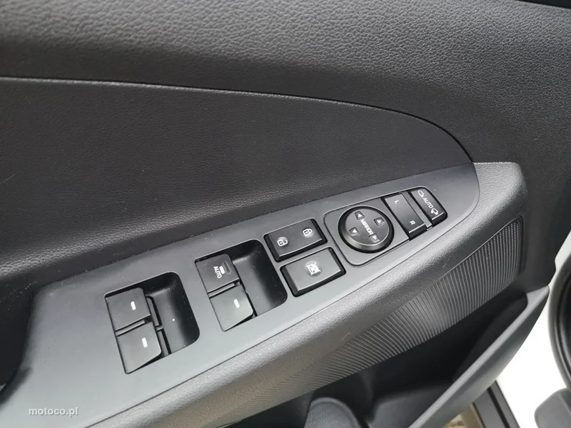 Hyundai TUCSON 11