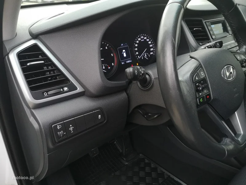 Hyundai TUCSON 12