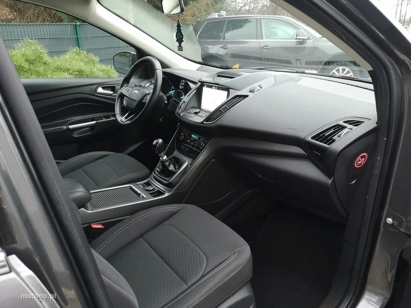 Ford Kuga II 26