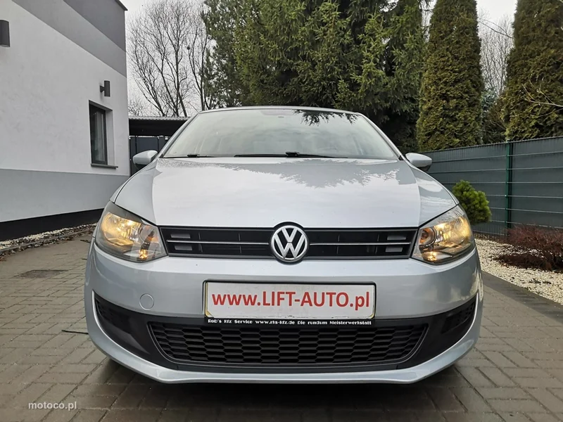 Volkswagen Polo V 6R 2