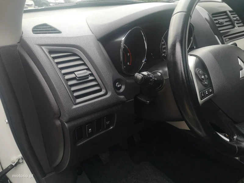Mitsubishi ASX 12