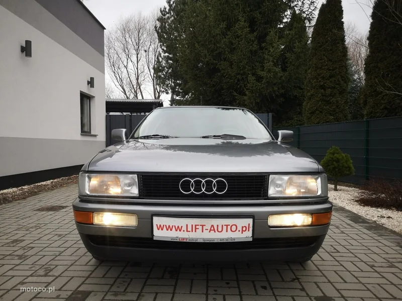 Audi Coupe 2