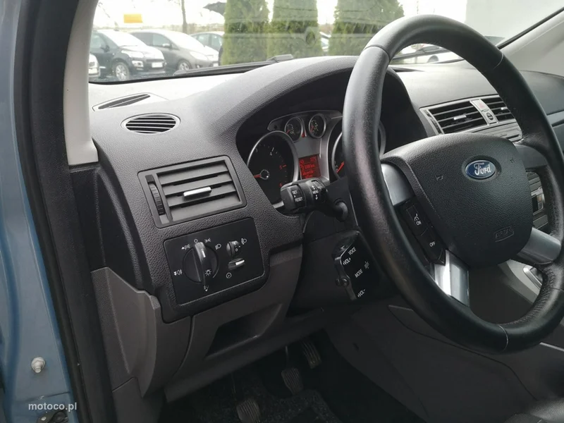Ford Kuga I 12