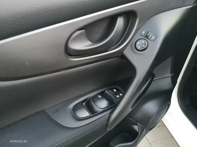 Nissan Qashqai 11