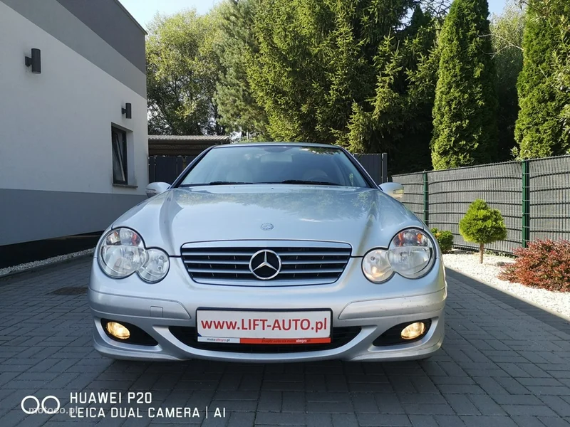 Mercedes-Benz Klasa C W203 C 180 2