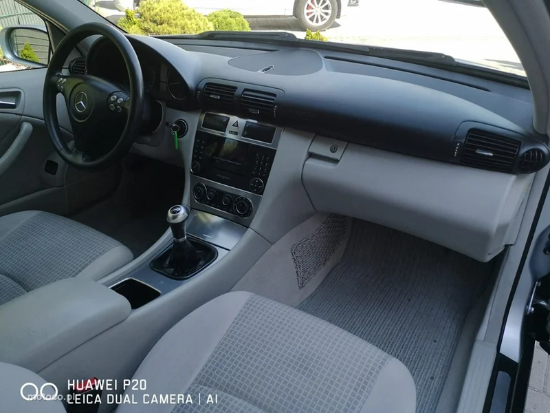 Mercedes-Benz Klasa C W203 C 180 18
