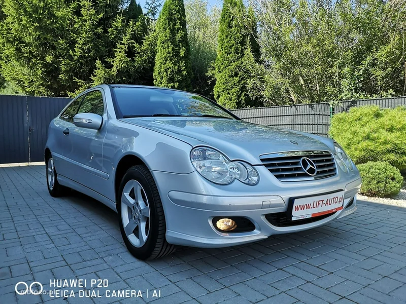 Mercedes-Benz Klasa C W203 C 180 3