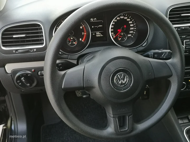 Volkswagen Golf VI 14