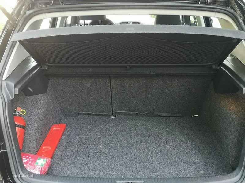 Volkswagen Golf VI 21