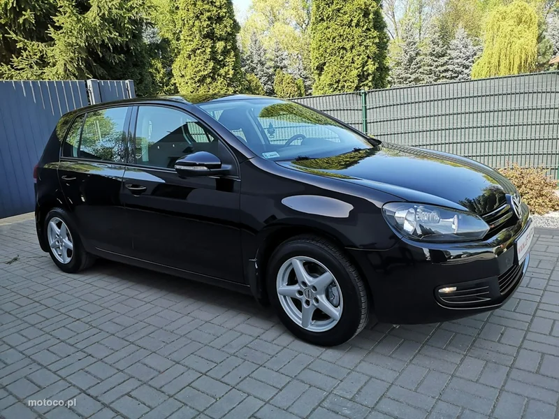 Volkswagen Golf VI 4