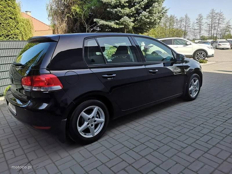Volkswagen Golf VI 5