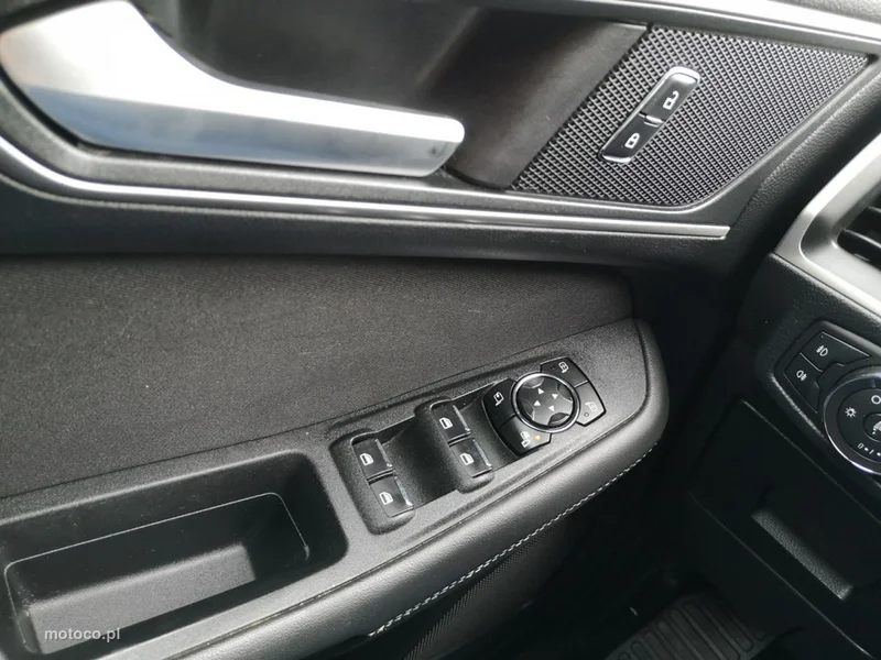 Ford Galaxy III 11