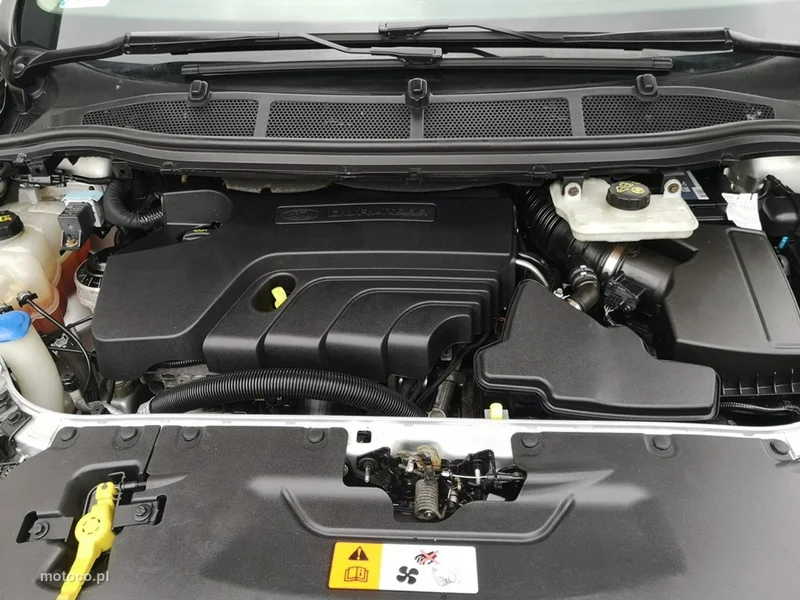 Ford Galaxy III 24